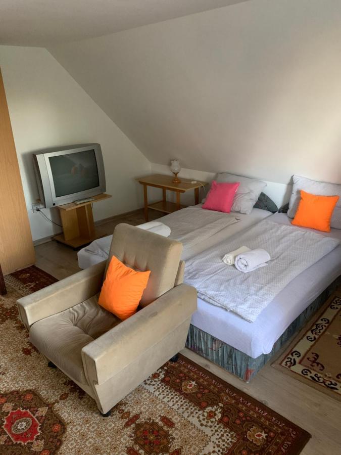 Whitehouse Alsoors Aparthotel Екстериор снимка